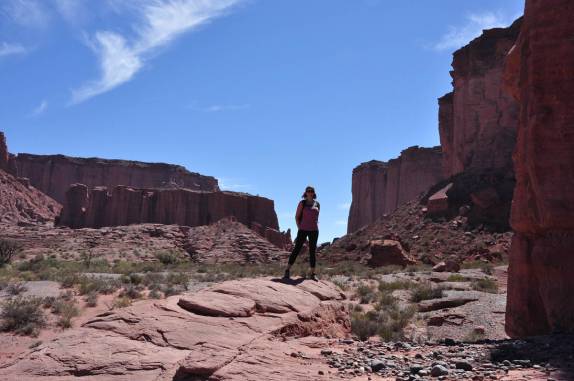 Entrando em um dos canyons do Parque Nacional Talampaya, na Argentina